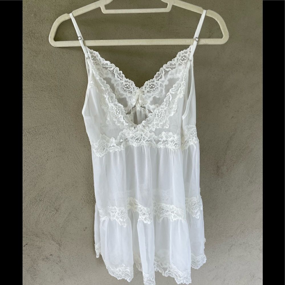 Mystique Intimates Size Medium - Picture 2 of 5